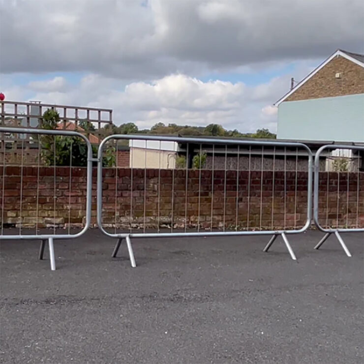 Crowd Control Barrier with Fixed Legs