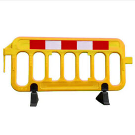 2m x 1m Safety pedestrian / playground barriers (Pack of 4) alternate image