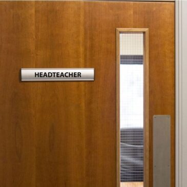 curved-modern-wall-or-door-signs-1684-p