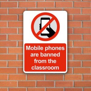 mobile-phones-banned-from-the-classroom-2350-p