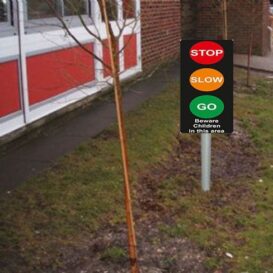 Traffic Light 'Stop Slow Go' Sign